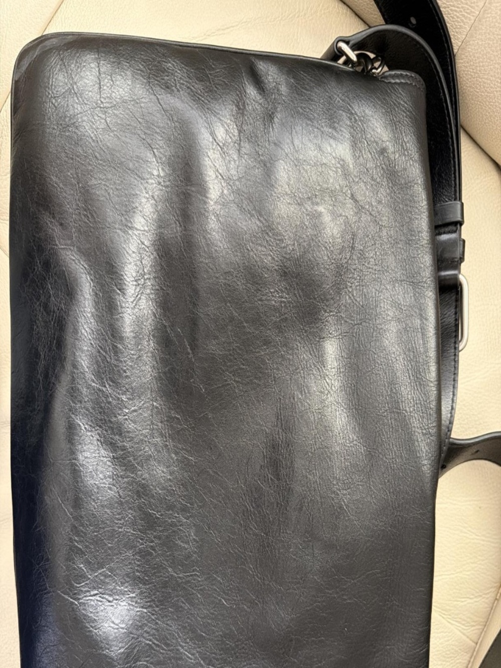 🖤 Balenciaga BB Soft Large Flap Bag — Black Calfskin / Aged Silver Hardware - Picture 2 of 9